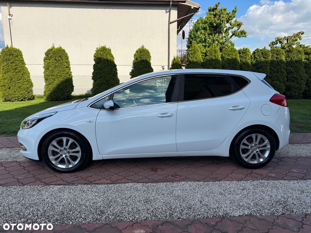 Kia Ceed 1.6 CRDi 128 Vision - 6