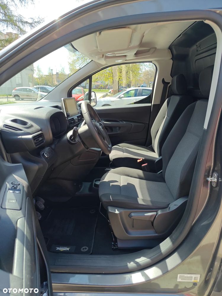 Opel Combo 1.5 CDTI Essentia S&S - 16