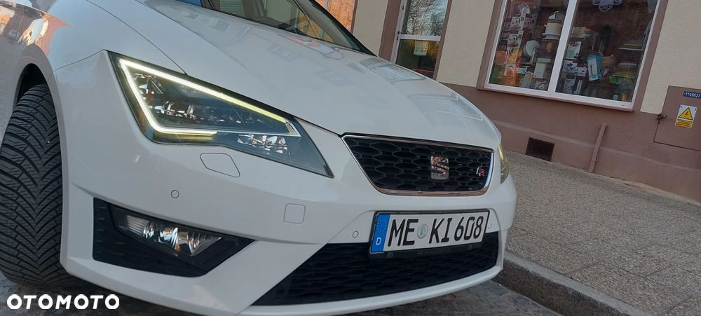 Seat Leon 2.0 TDI DPF FR Black Matt Edition - 4