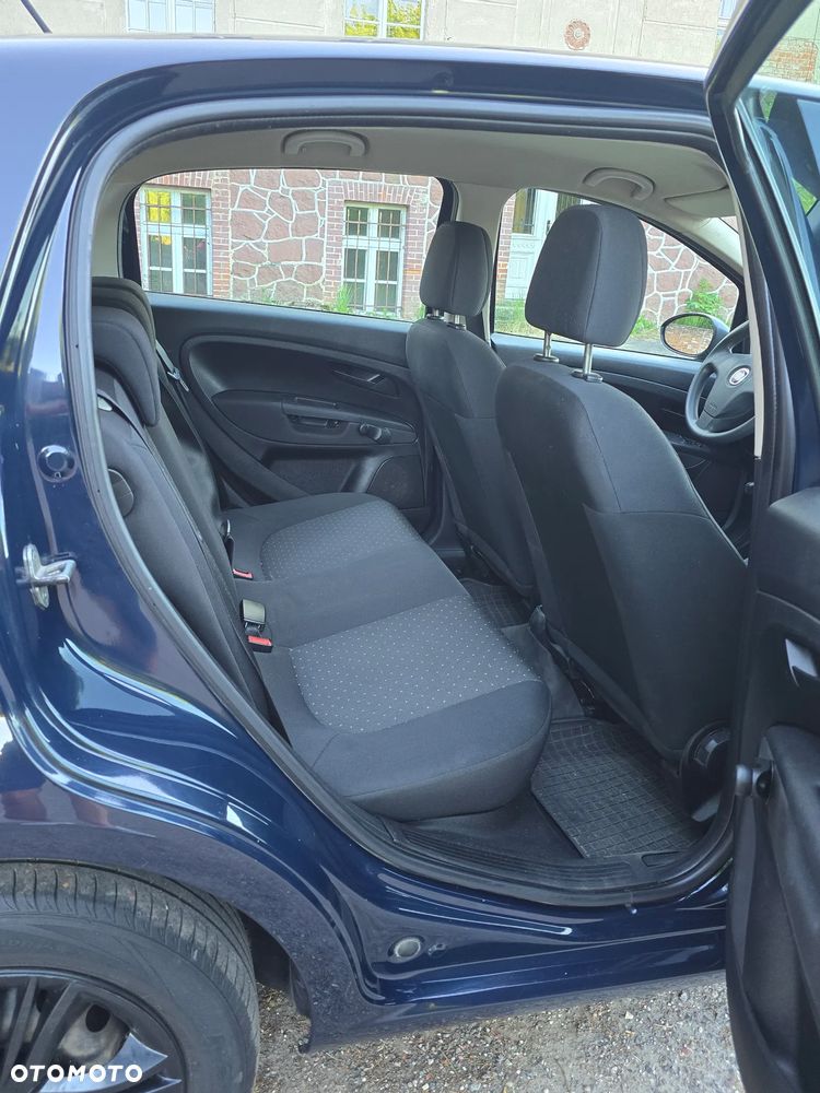 Fiat Grande Punto - 9