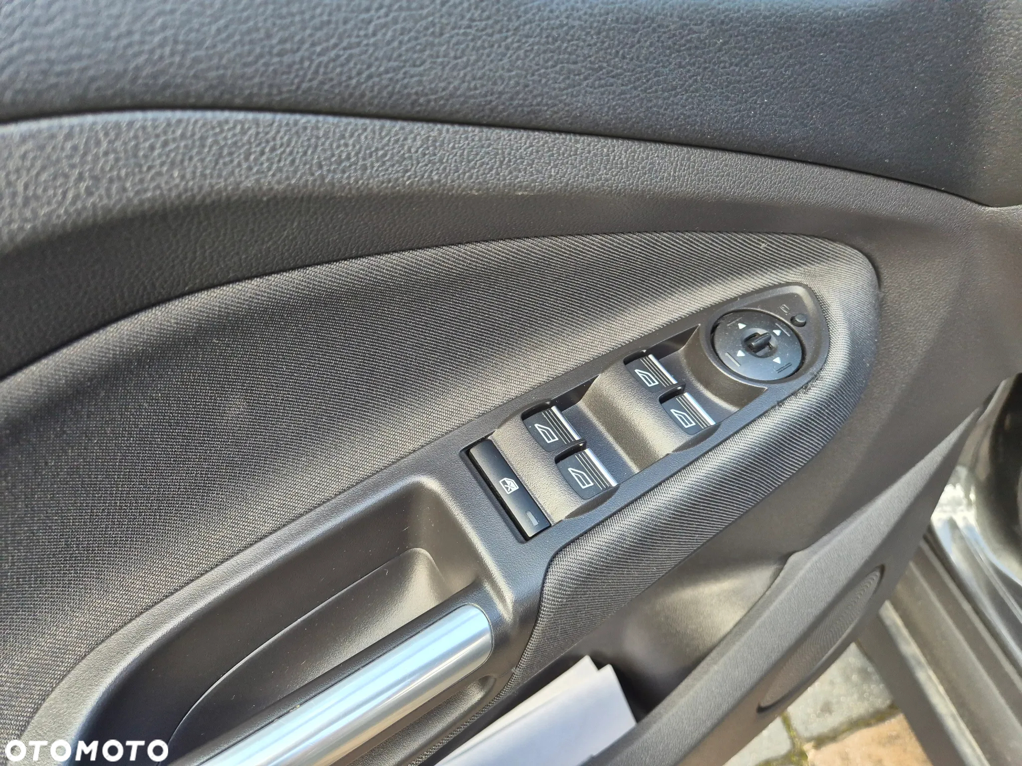 Ford C-MAX 1.0 EcoBoost Titanium ASS - 19