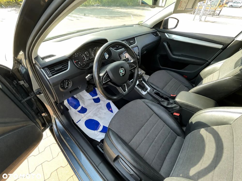 Skoda Octavia 2.0 TDI DSG Ambition - 9
