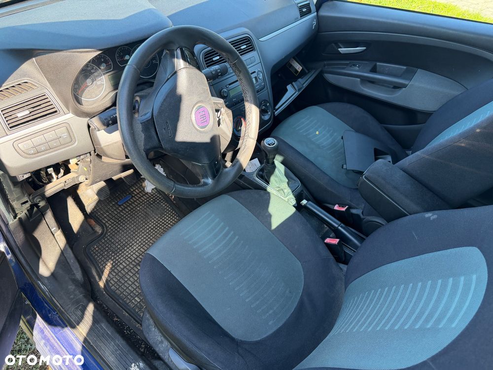 Fiat Grande Punto - 6