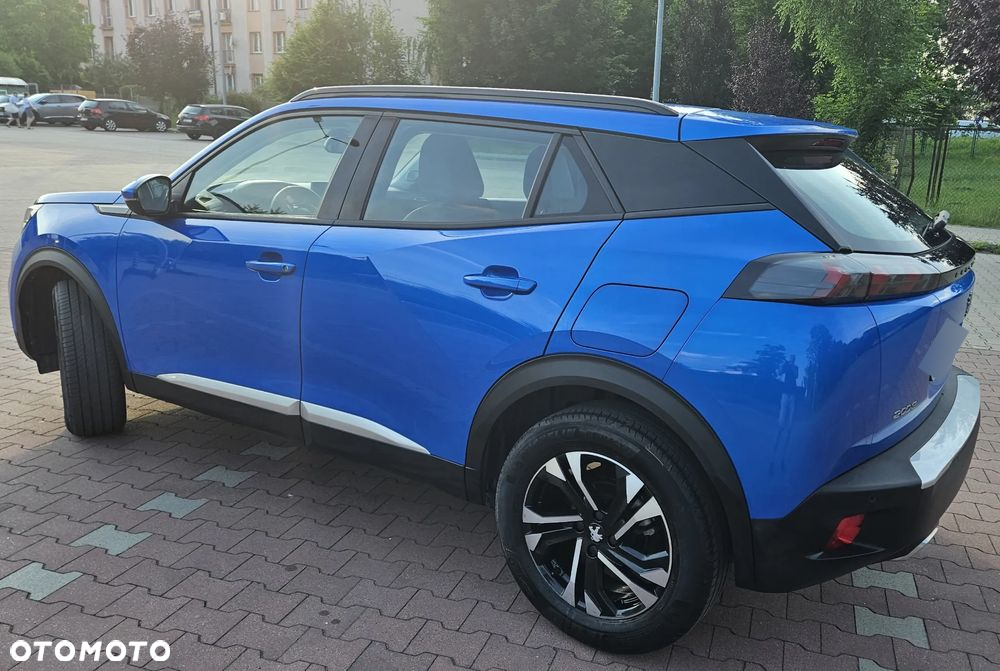 Peugeot 2008 1.2 PureTech Allure S&S EAT8 - 4