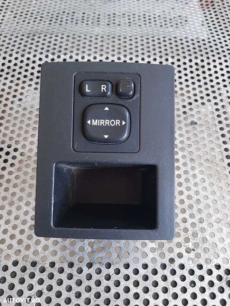 Buton Reglaj Oglinzi Toyota Rav 4 An 2006-2010 Dezmembrez Toyota Rav 4 2.2 Diesel - 2