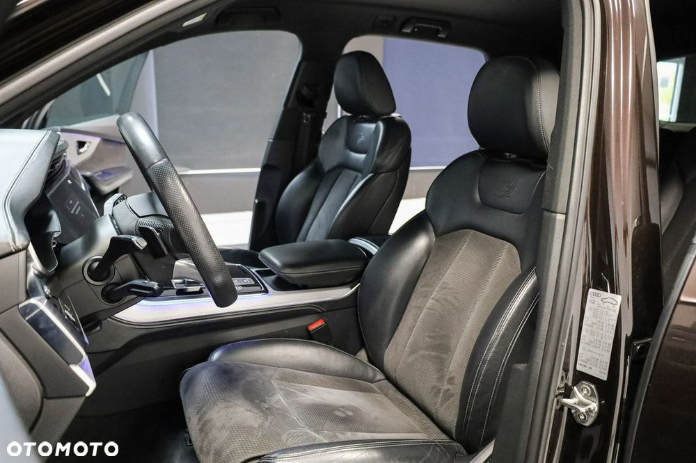 Audi Q7 50 TDI mHEV Quattro S Line Tiptr - 17