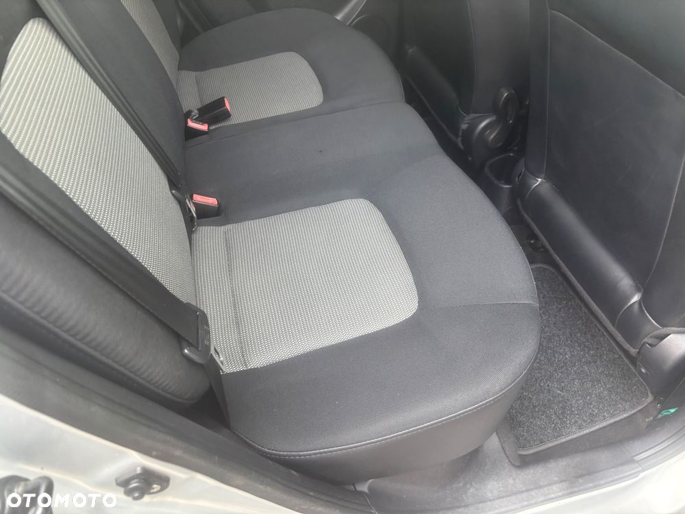 Hyundai i10 1.1 Style - 23