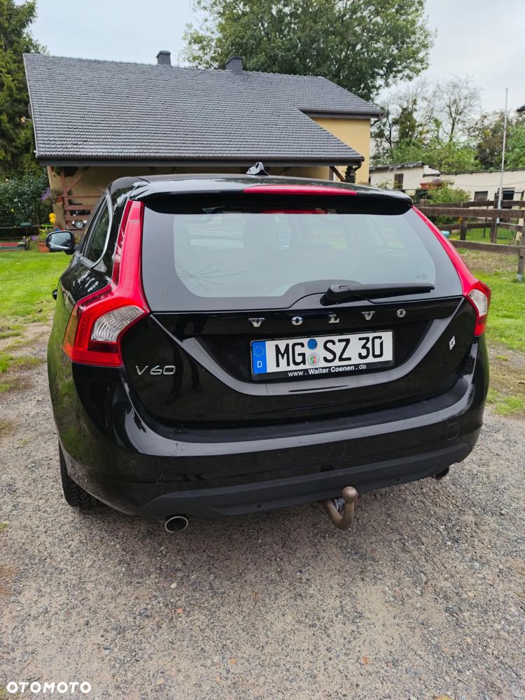 Volvo V60 D5 Geartronic Summum - 23