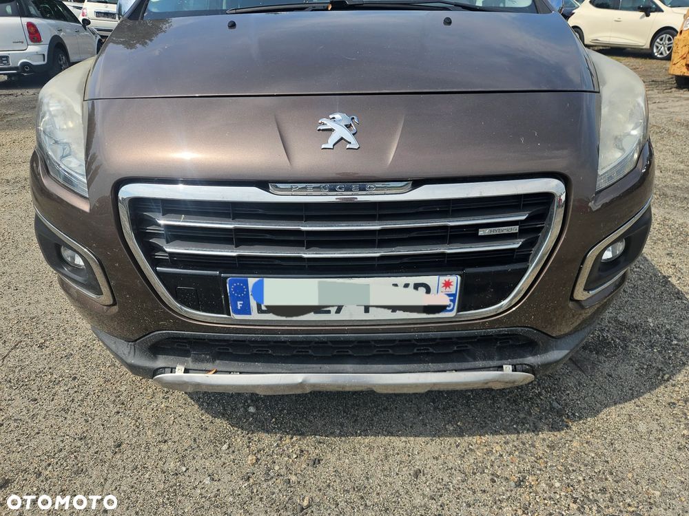 Peugeot 3008 Hybrid4 - 8