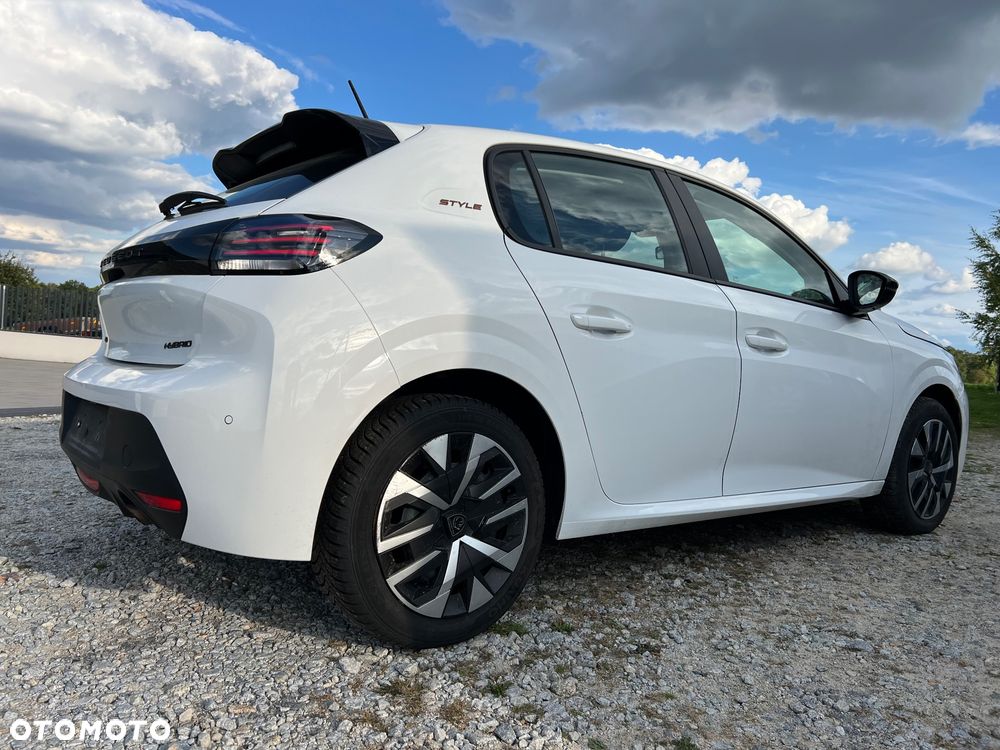 Peugeot 208 - 7