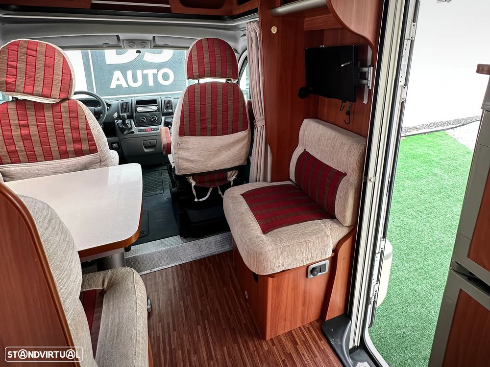 Laika Serie X X713r - 28