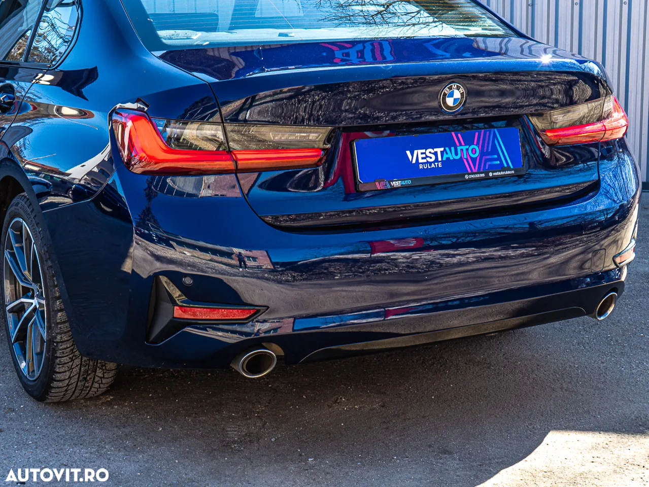 BMW Seria 3 330i AT - 41