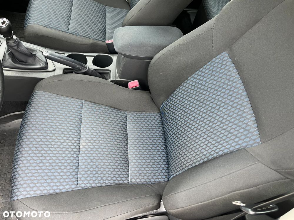 Toyota Auris 1.6 Premium Comfort - 10
