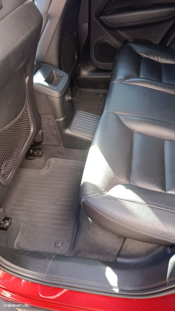 Volvo XC 60 2.0 T8 PHEV Inscription AWD - 17