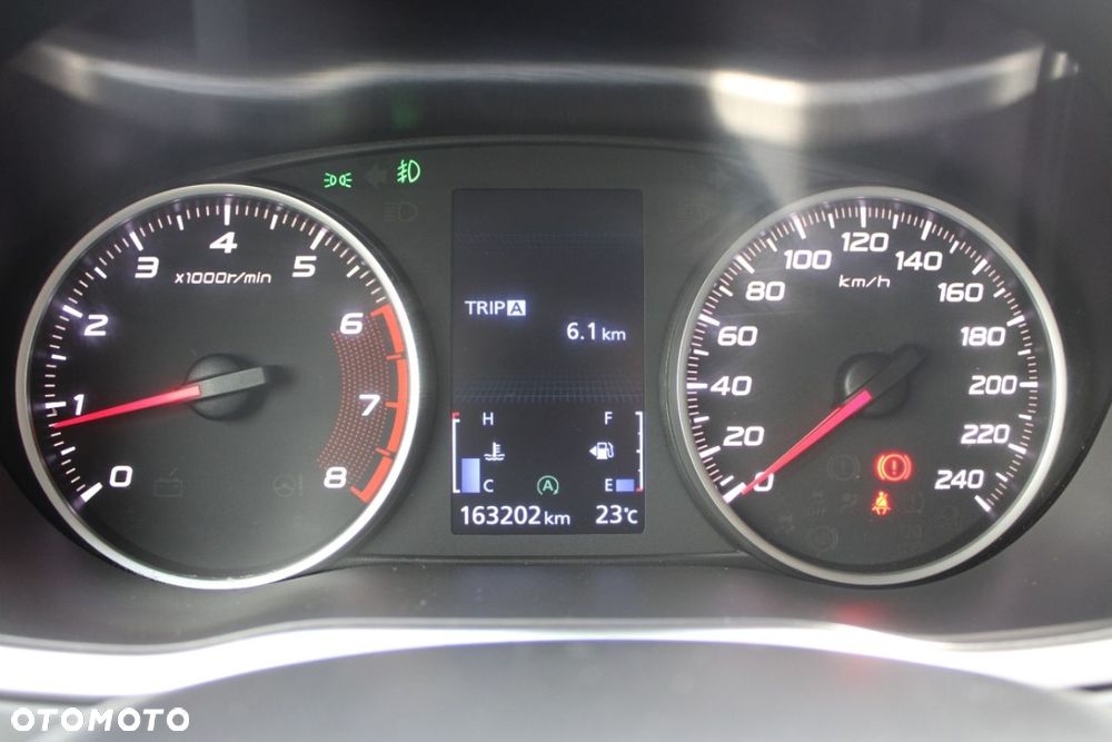 Mitsubishi Eclipse Cross - 37