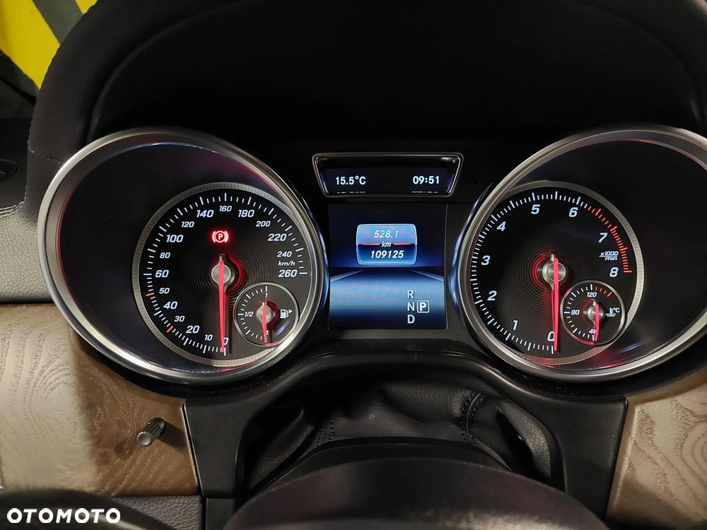 Mercedes-Benz GLE 500 4-Matic 9G-TRONIC - 16