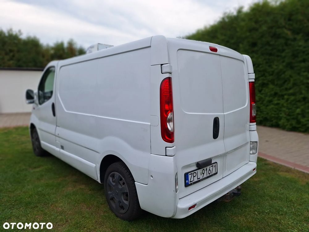 Renault Trafic - 12