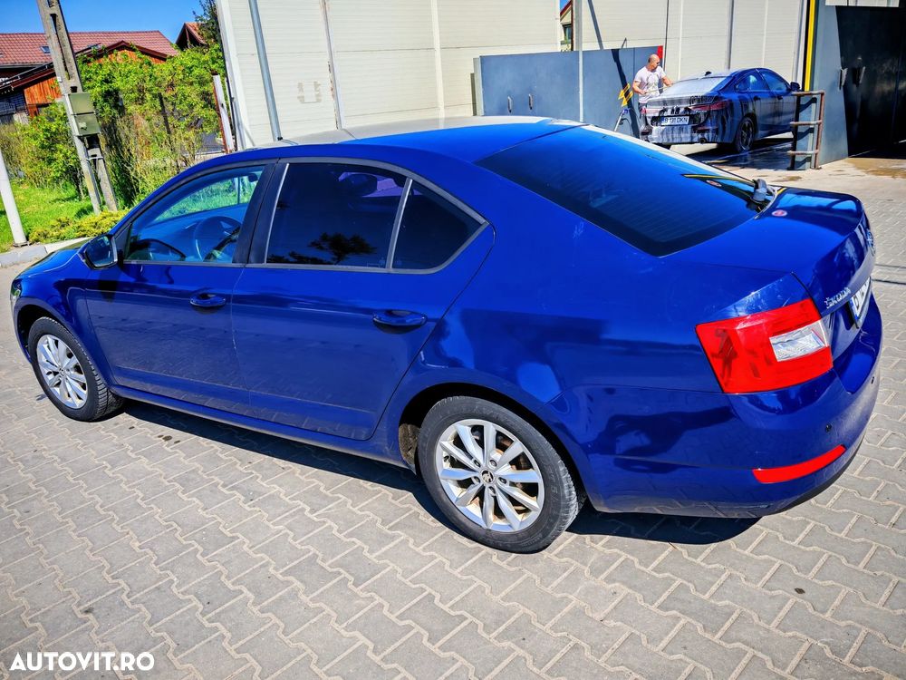 Skoda Octavia 1.6 TDI Ambition - 5