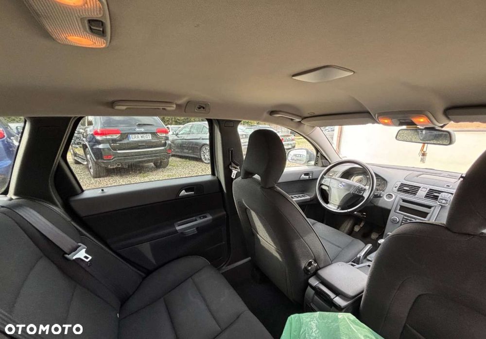 Volvo V50 - 15