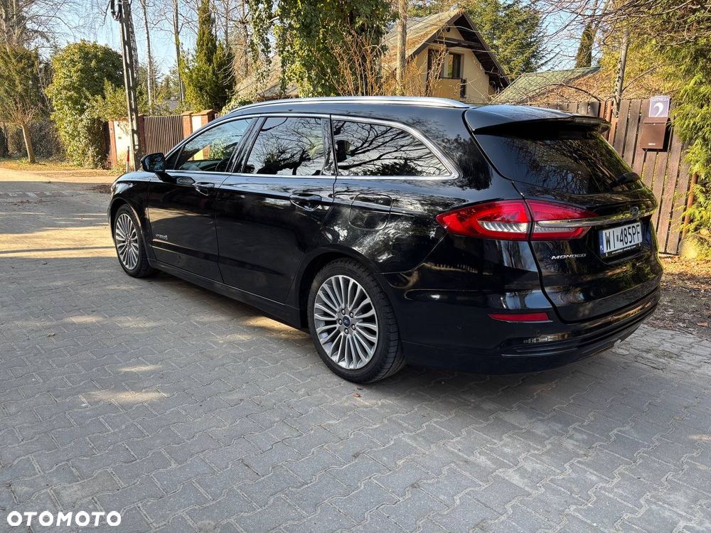 Ford Mondeo 2.0 Hybrid Titanium - 2