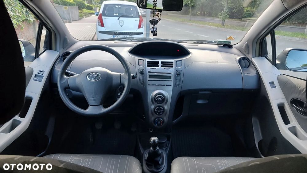 Toyota Yaris 1.33 Luna - 7