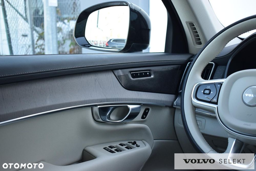 Volvo XC 90 - 16