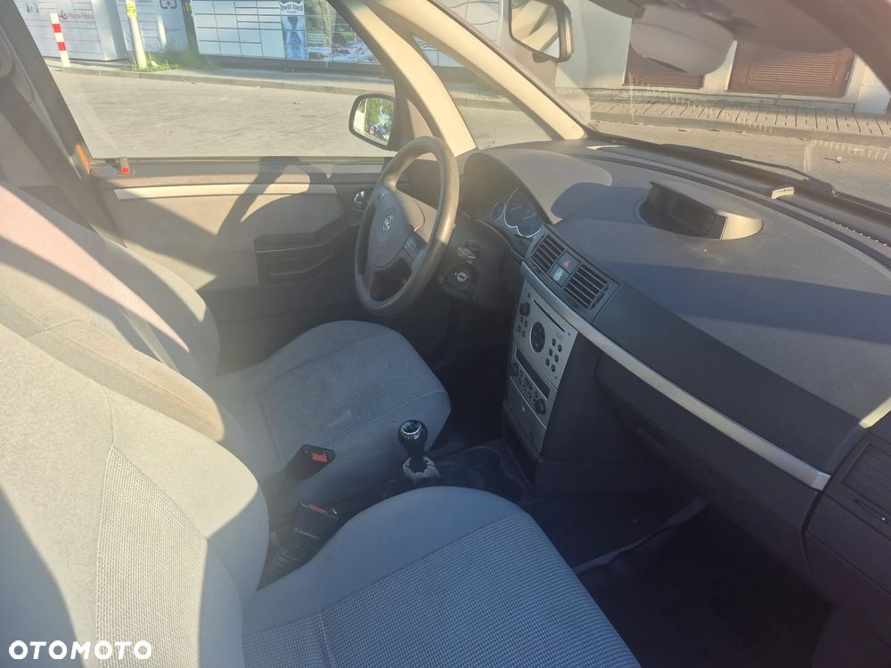 Opel Meriva 1.8 16V Cosmo - 11