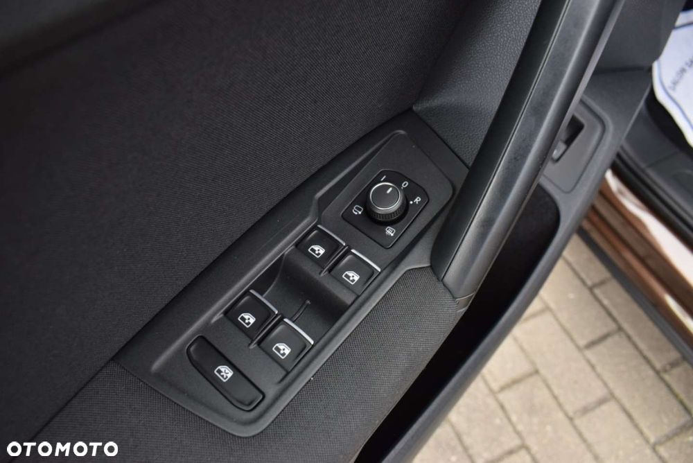 Volkswagen Tiguan - 21