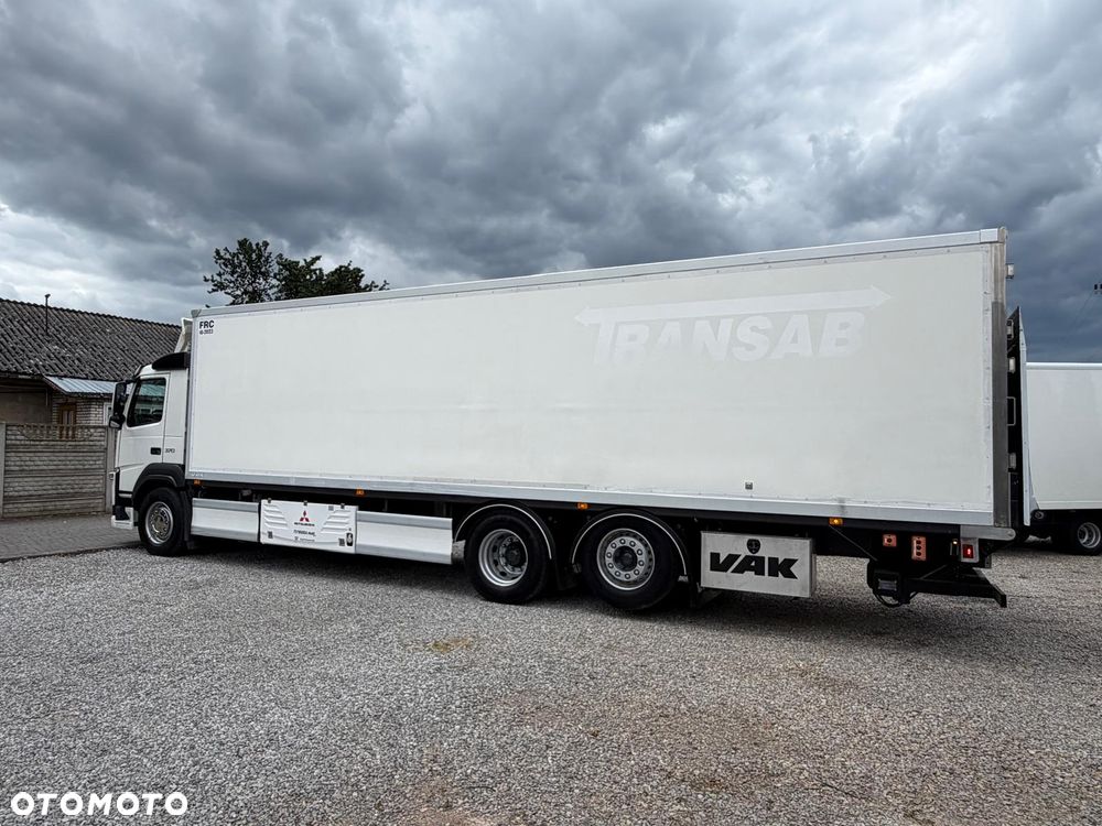 Volvo FM 370 / 6x2 / Chłodnia / Winda / - 14
