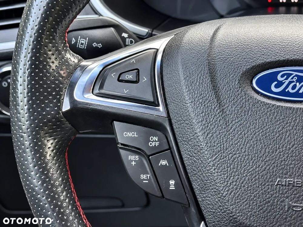 Ford Edge - 11
