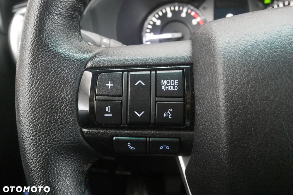 Toyota Hilux 2.8 D-4D Double Cab SR5 4x4 - 27