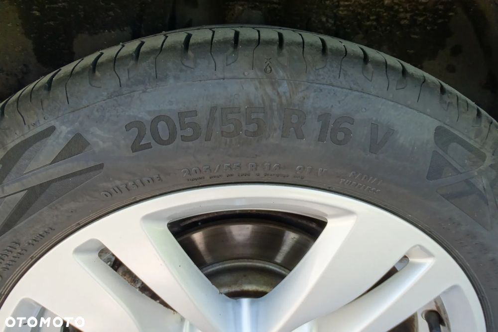 Opel Astra 1.4 Turbo Start/Stop Dynamic - 25