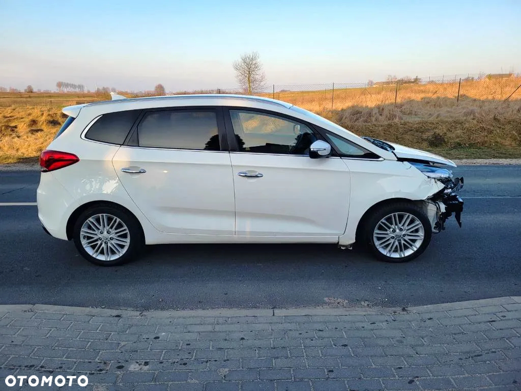 Kia Carens 1.6 GDI L 7os - 4