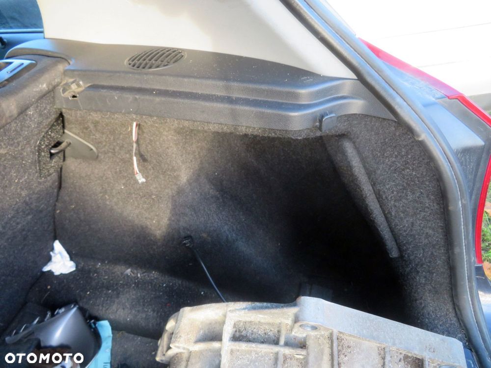 BOCZEK TAPICERKA BAGAŻNIKA PRAWA 1 E87 LIFT 5D HB 51479203184 BMW 2007-2011 - 1