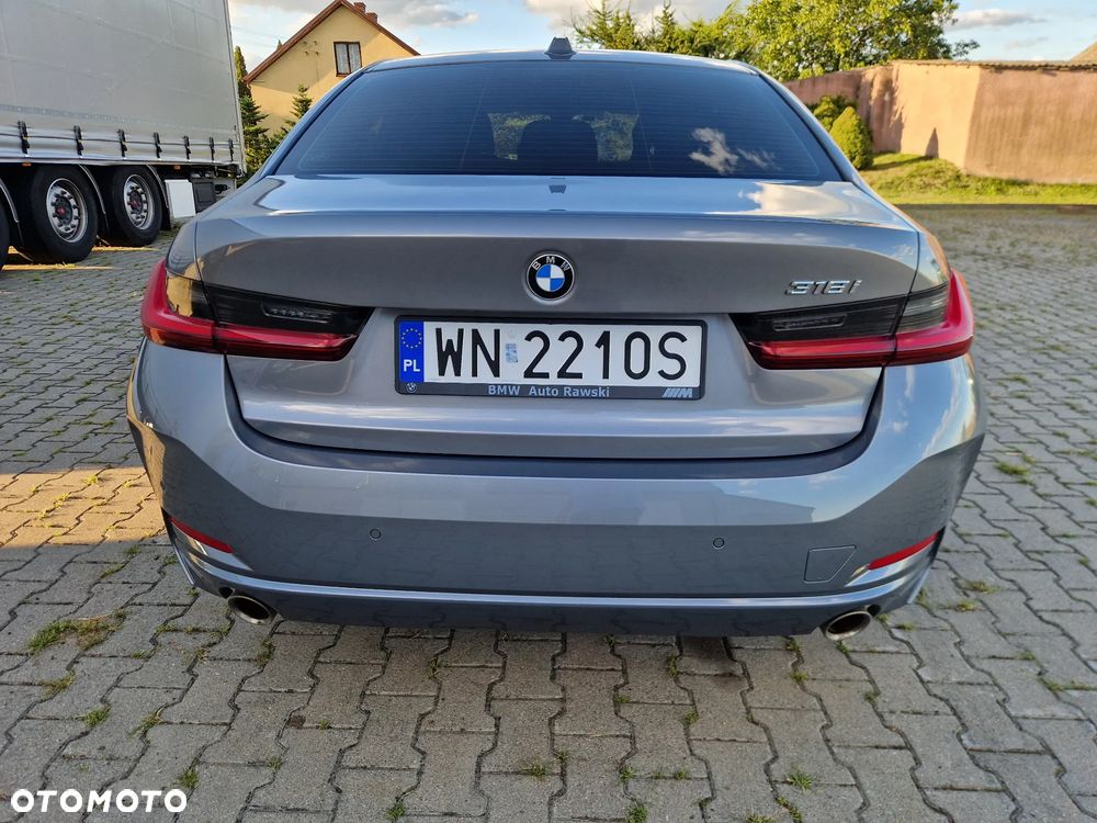 BMW Seria 3 318i - 8