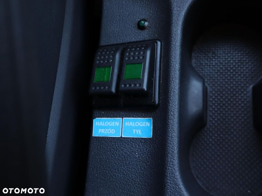 Volkswagen Caddy - 23