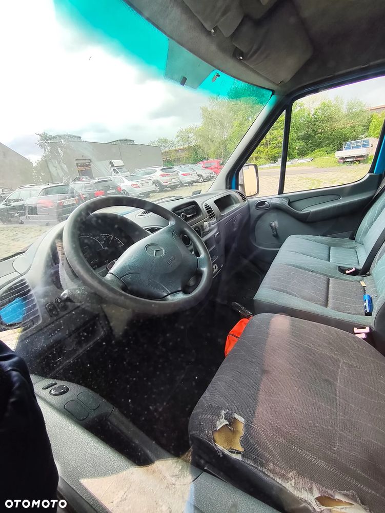 Mercedes-Benz Sprinter - 5