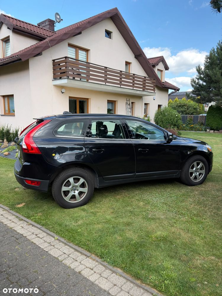 Volvo XC 60 D5 AWD - 4