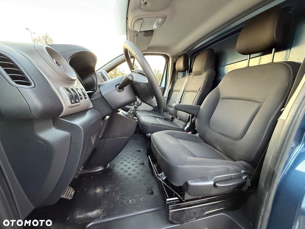 Renault Trafic - 10