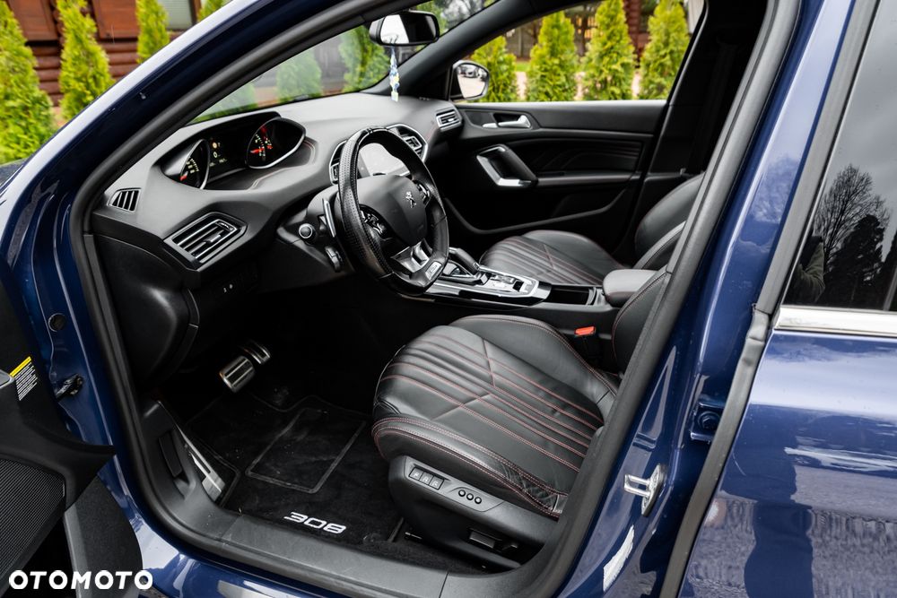 Peugeot 308 PureTech 130 EAT8 GT - 17