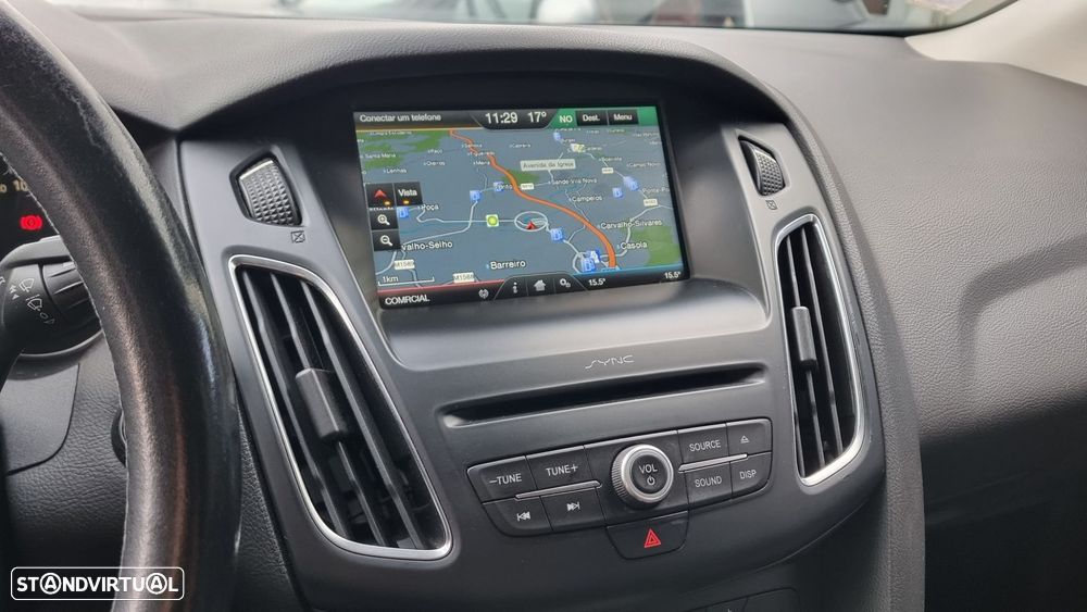 Ford Focus 1.0 EcoBoost Titanium - 8