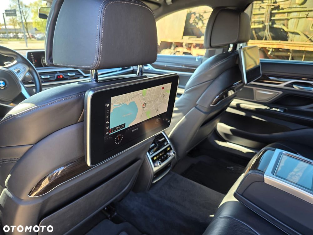 BMW Seria 7 740Ld xDrive - 16
