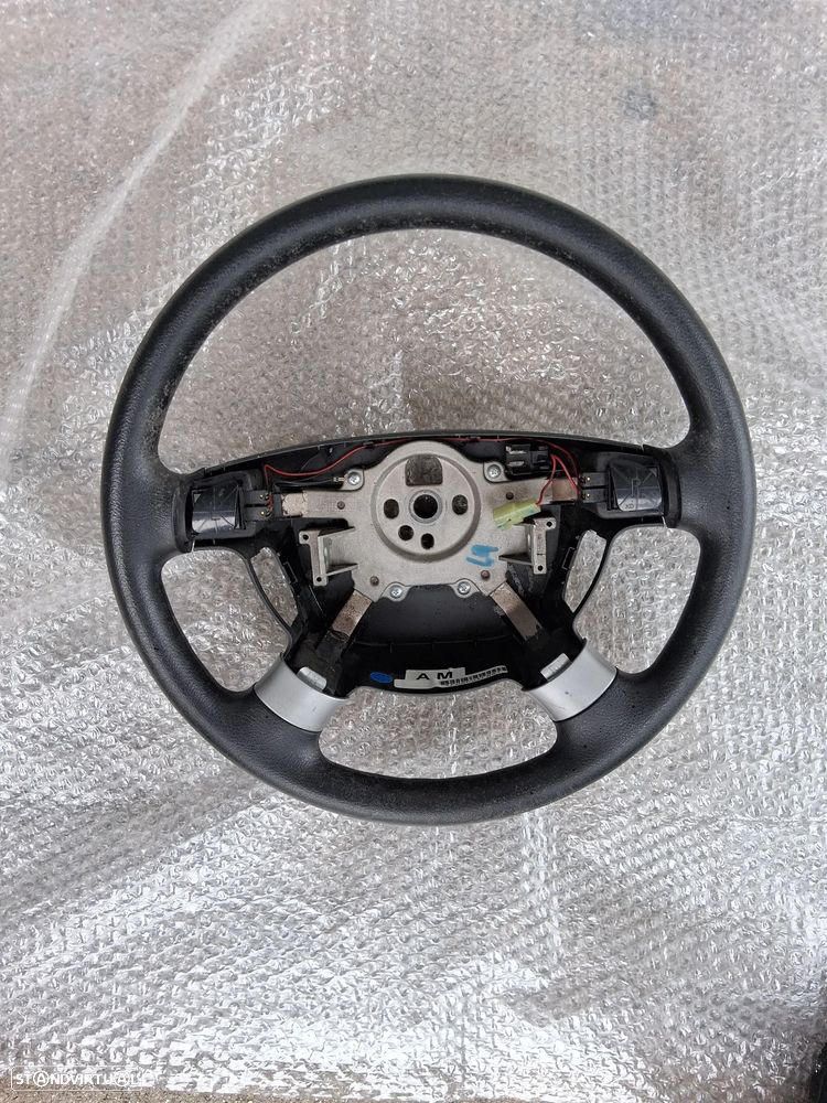 Volante Chevrolet Aveo / Kalos em bom estado - 1