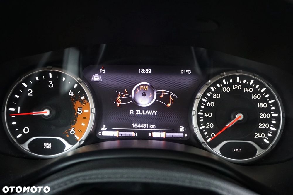 Jeep Renegade - 28