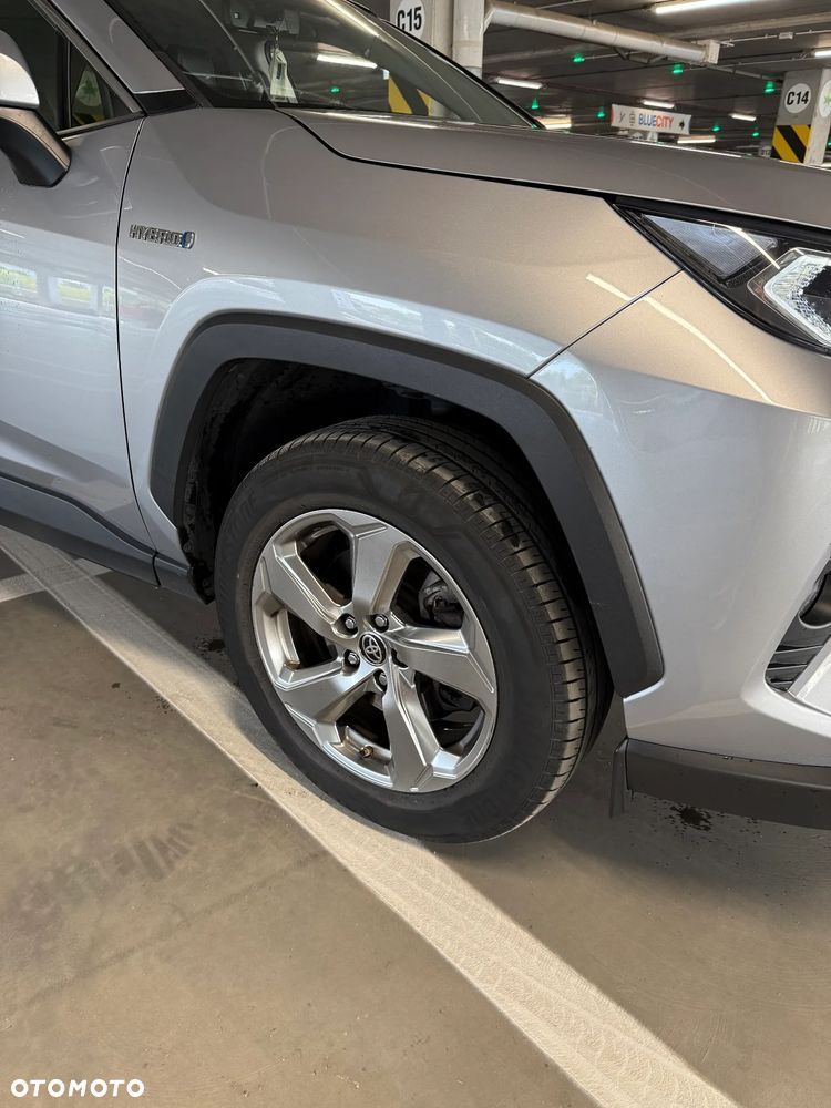 Toyota RAV4 - 3