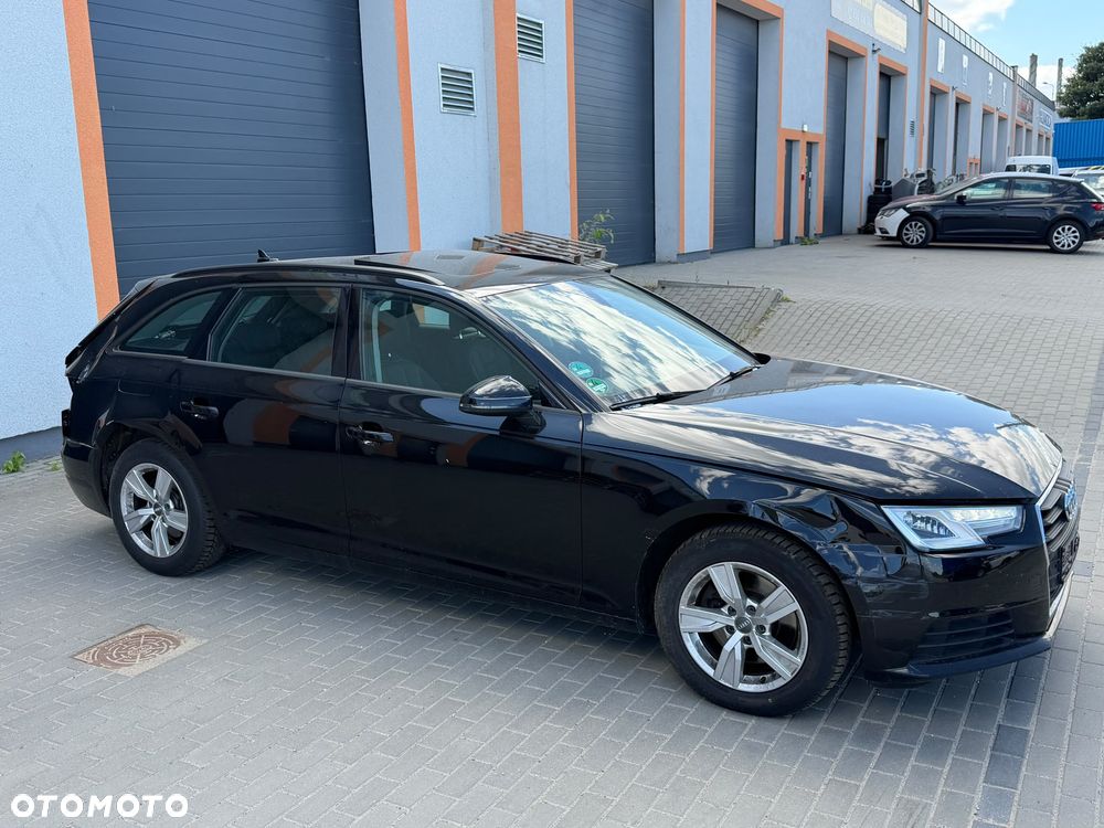 Audi A4 Avant 2.0 TDI S tronic - 4