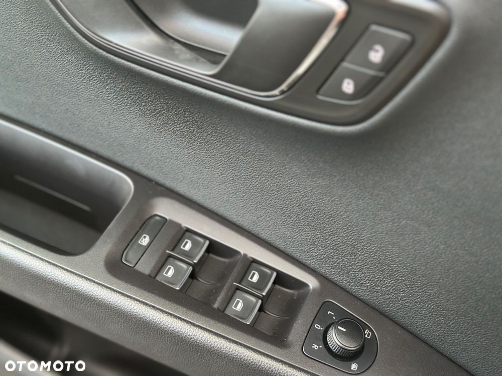 Seat Leon 2.0 TDI DPF Start&Stop FR - 32