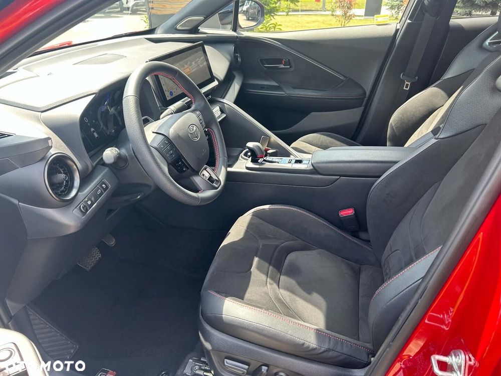 Toyota C-HR - 14