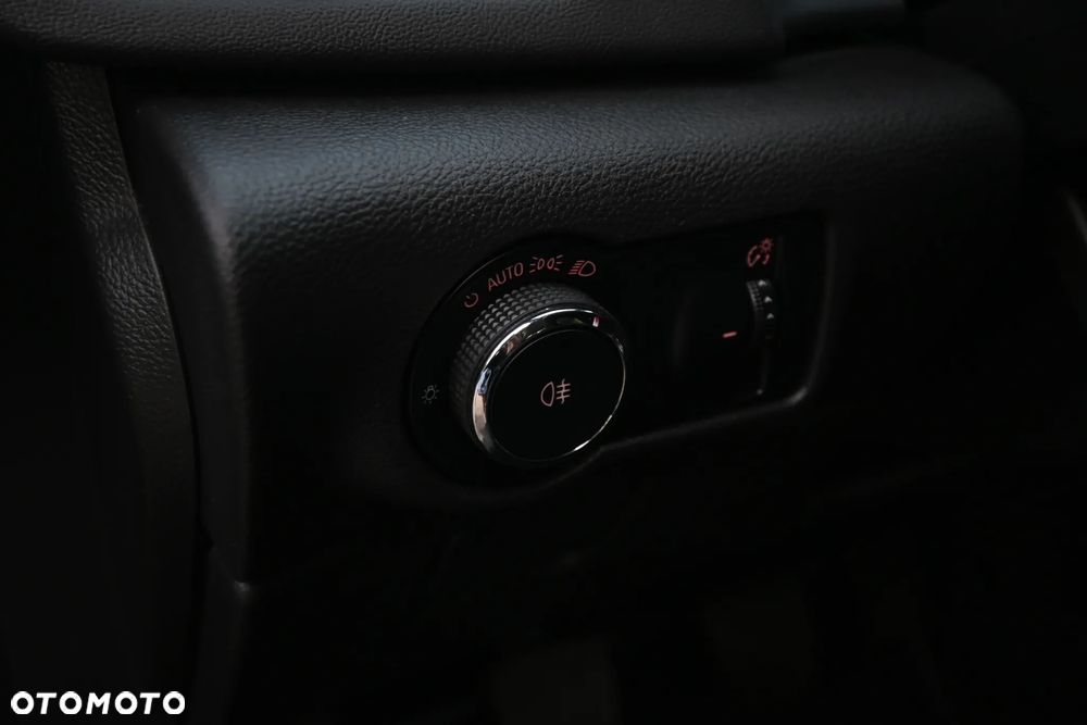 Opel Astra 1.6 Turbo Active - 33