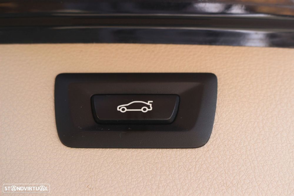 BMW 320 d Aut. Efficient Dynamics Edition Luxury Line - 35